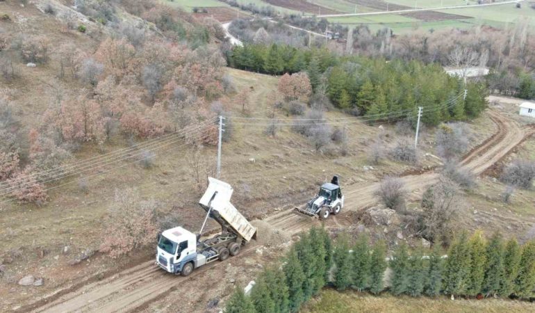 İnönü’de stabilize yol çalışması yapıldı
