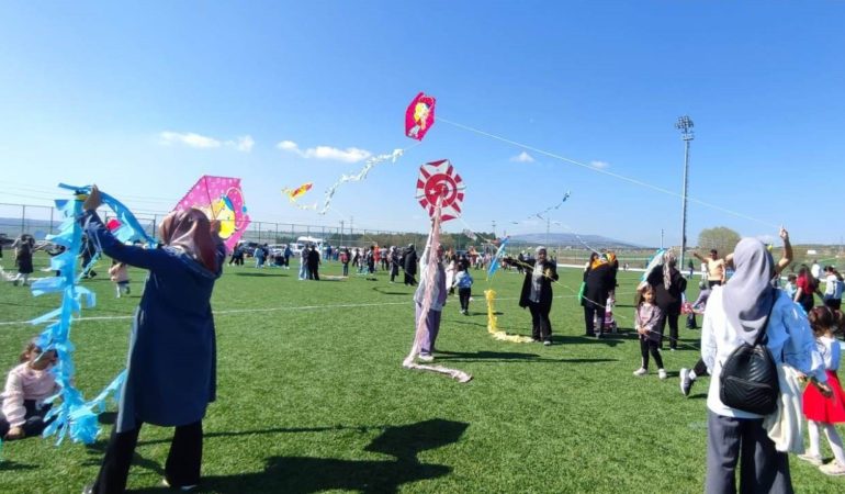 Altıntaş’ta uçurtma şenliği
