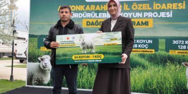 il-genelindeki-127-yetistiriciye-3-bin-72-koyun-ve-128-koc-teslim-edildi-TYchR9bT.jpg