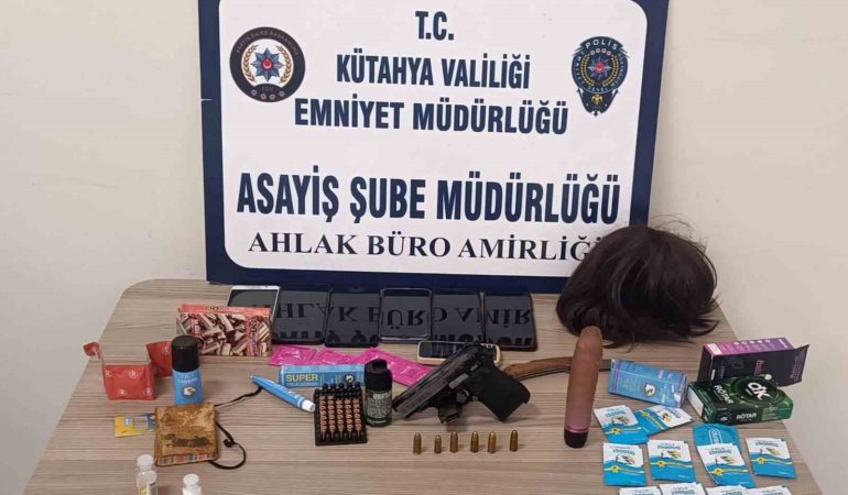 Kütahya’da fuhuş operasyonu: 6 gözaltı, 13 kadın kurtarıldı