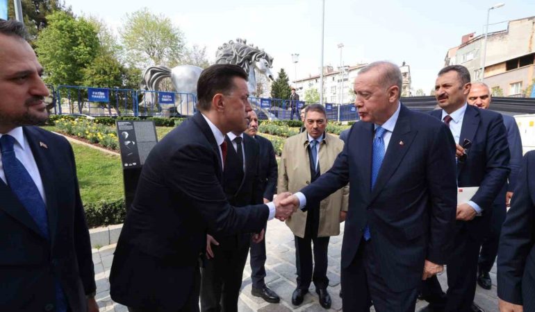 Milletvekili Hatipoğlu, 3’üncü Uluslararası Yeditepe Bienali’ne katıldı