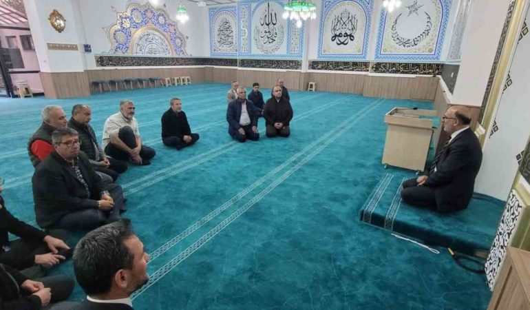 Müftü İmamoğlu ibadete yeni açılan camide vaaz verdi