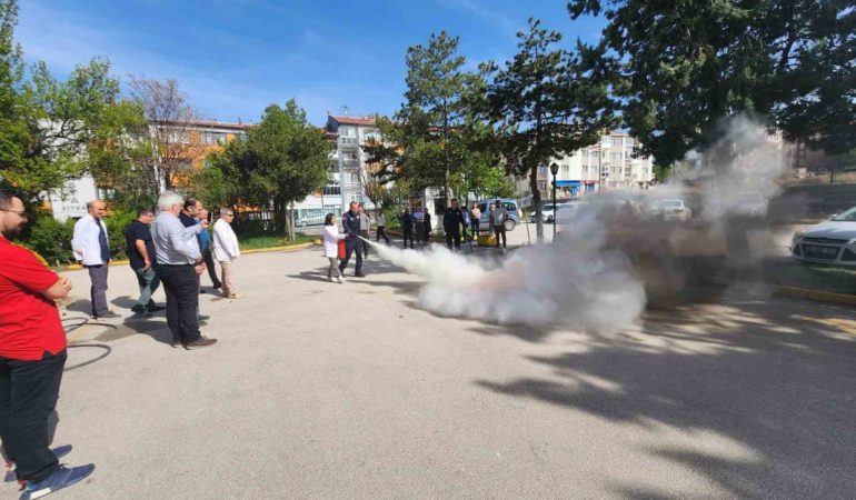 Sağlık personeline yönelik acil durum tahliye tatbikatı düzenlendi