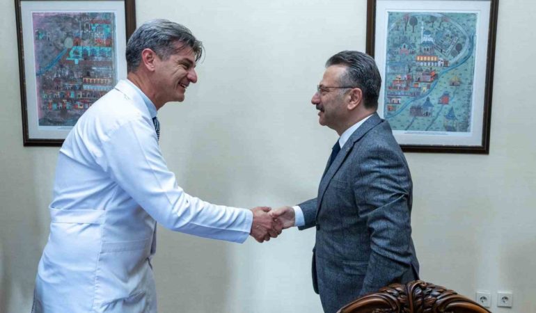 Vali Aksoy, veterinerlik hizmetleri hakkında bilgi aldı