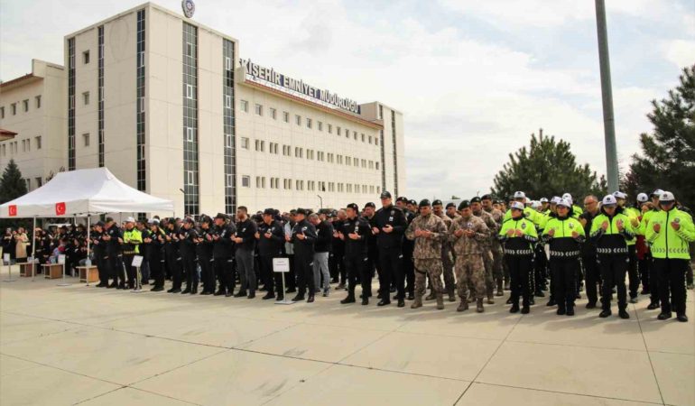 Vefat eden polis memuru son yolculuğuna uğurlandı